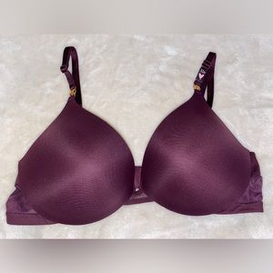 Victoria Secret’s Bra - Very Sexy Uplift Plunge - Push Up - Size 32D